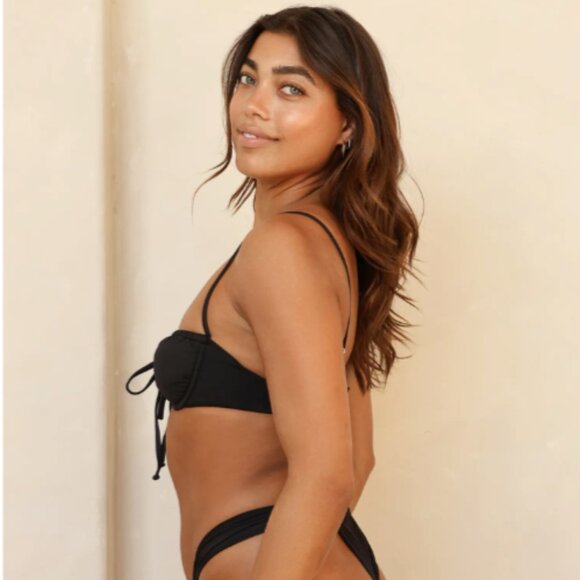 Brand New Dippin' Daisy's Emma Bandeau Bikini Top - Picture 3 of 5